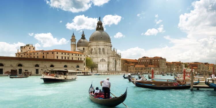 Veneza_1736989602974-750x375-1